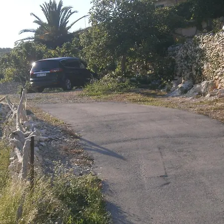 Mumanovic Apartment Vis